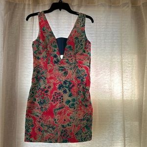 Lily Pulitzer size 2, worn once!! Very pretty print!